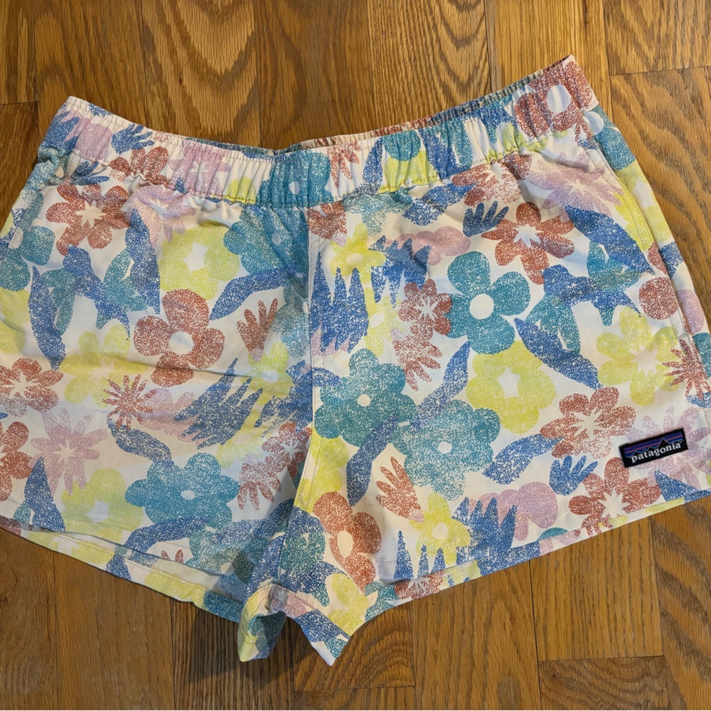 Colorful Patagonia Floral Patterned Shorts NWOT